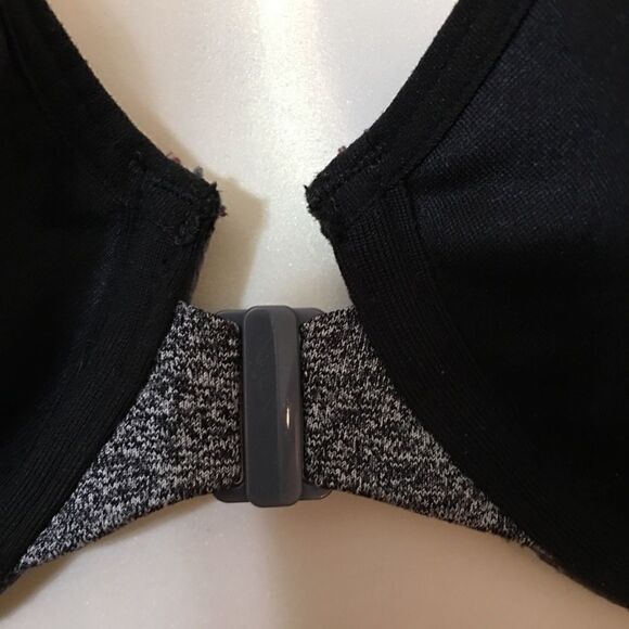 VS Clasp & zip underwire sports Bra - Picture 11 of 11